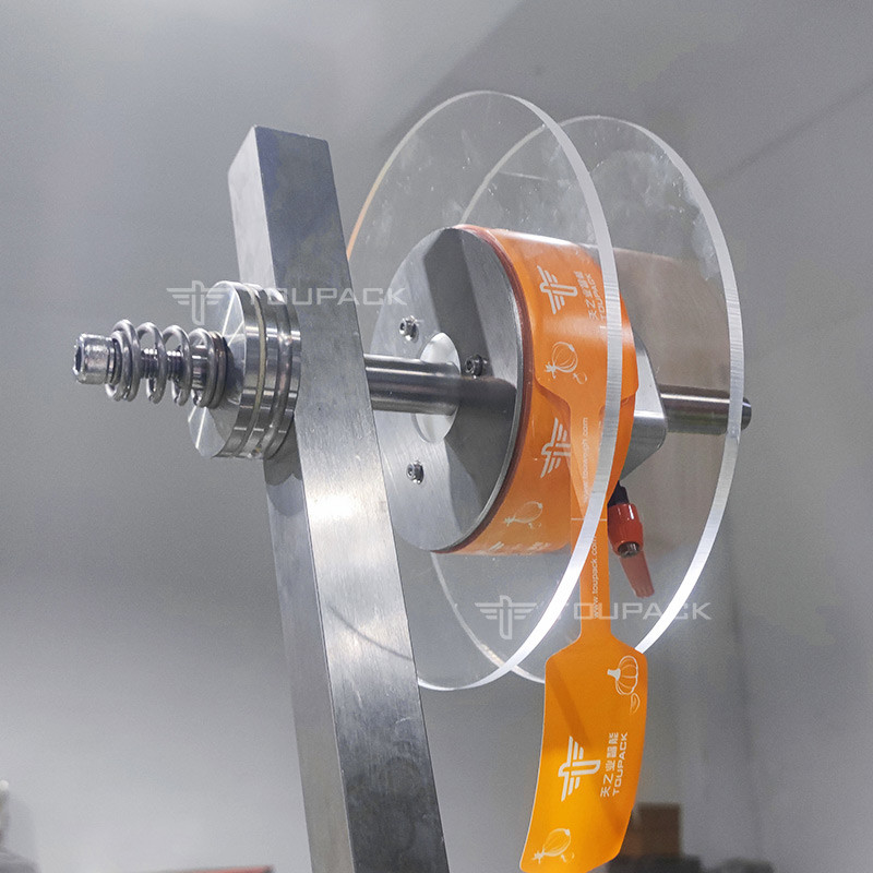 Semi-Auto Banana Carrot Packing Machine For Mesh Net Bag Pesatura Conteggio Taglio di rete