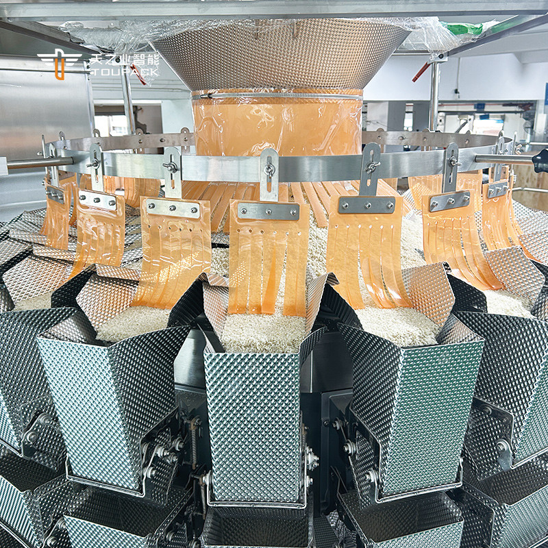 Macchine di confezionamento automatiche di pistacchi Popcorn Corn Flakes Roasting Peanuts Cashew Nuts Multihead Weigher Packaging Machine