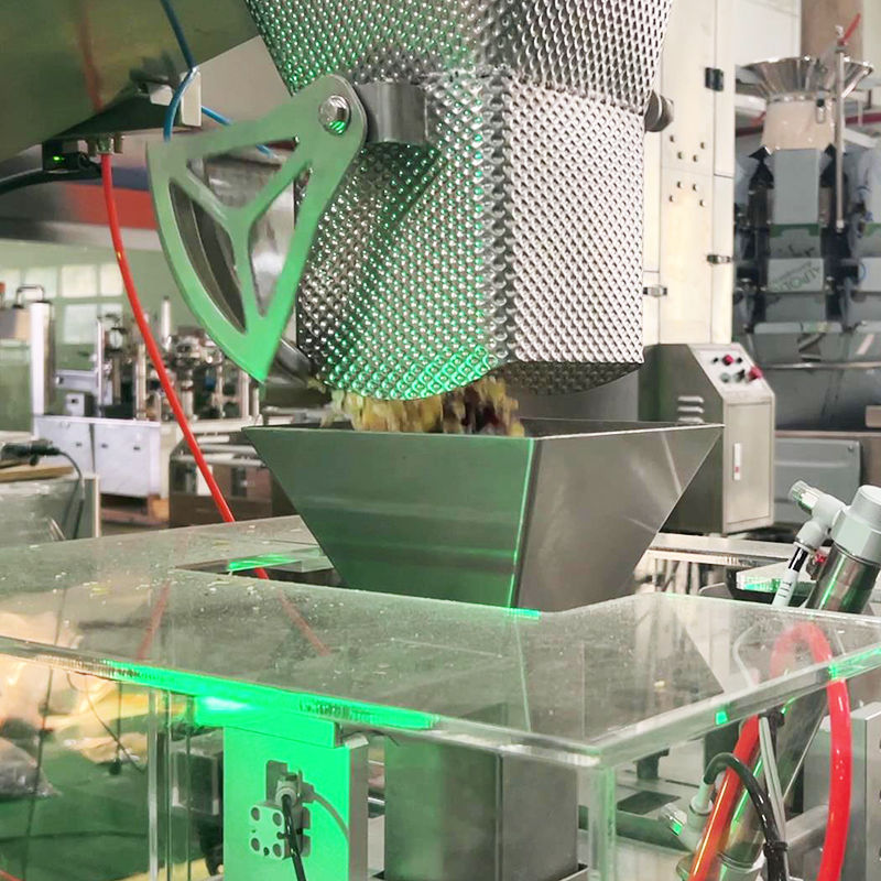 Multi-materiali 2,5 kg macchina di imballaggio di alimenti per animali domestici con pesatrice multi-testa pesatrice lineare per la confezione di sacchetti di sacchetti