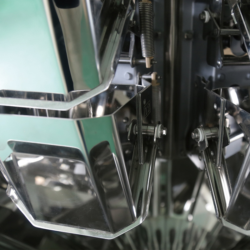 Pieno automatico ad alta velocità azoto forma verticale riempire sigillo sacchetto snack cibo pesare polpette cibo pellet imballaggio macchina