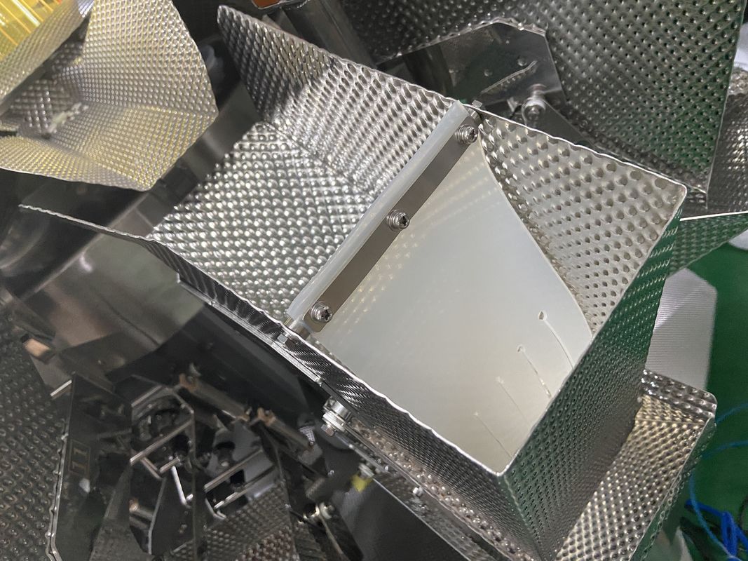 Macchina imballatrice 0.8L 1.6L 2.5L del pesatore di Multihead di 14 saltatori per i frutti fragili