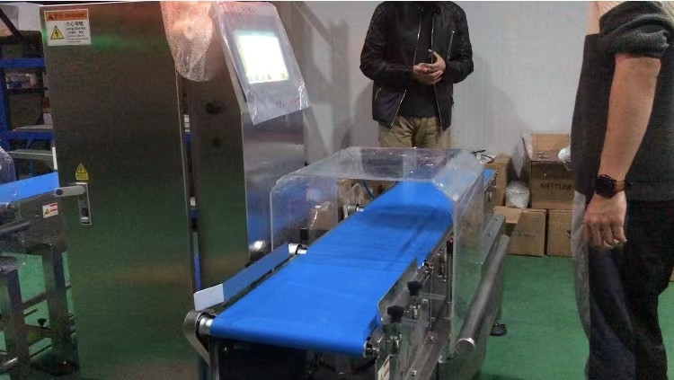 Pesatore ad alta velocità del controllo di 1KW 120p/min per l'ispezione del peso dei prodotti