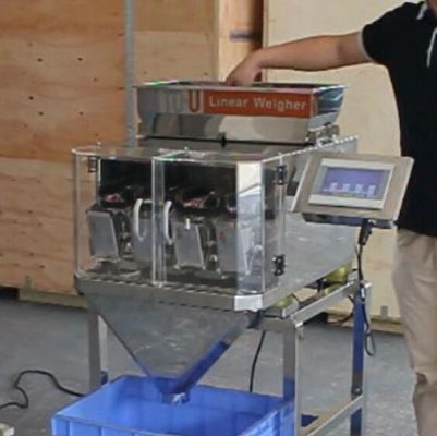 Macchina imballatrice 80 P/M del pesatore lineare capo 0.5L di 0.8KW 200g 4