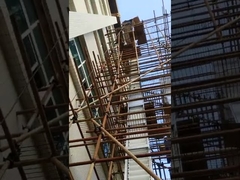 Un ascensore a secchi, una macchina di trasporto, una macchina di sollevamento.